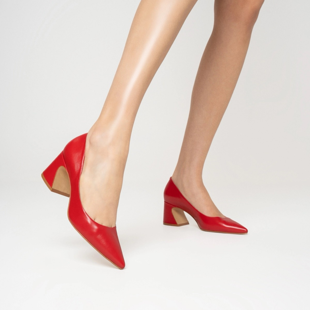 Calzado para mujer hecho en cuero