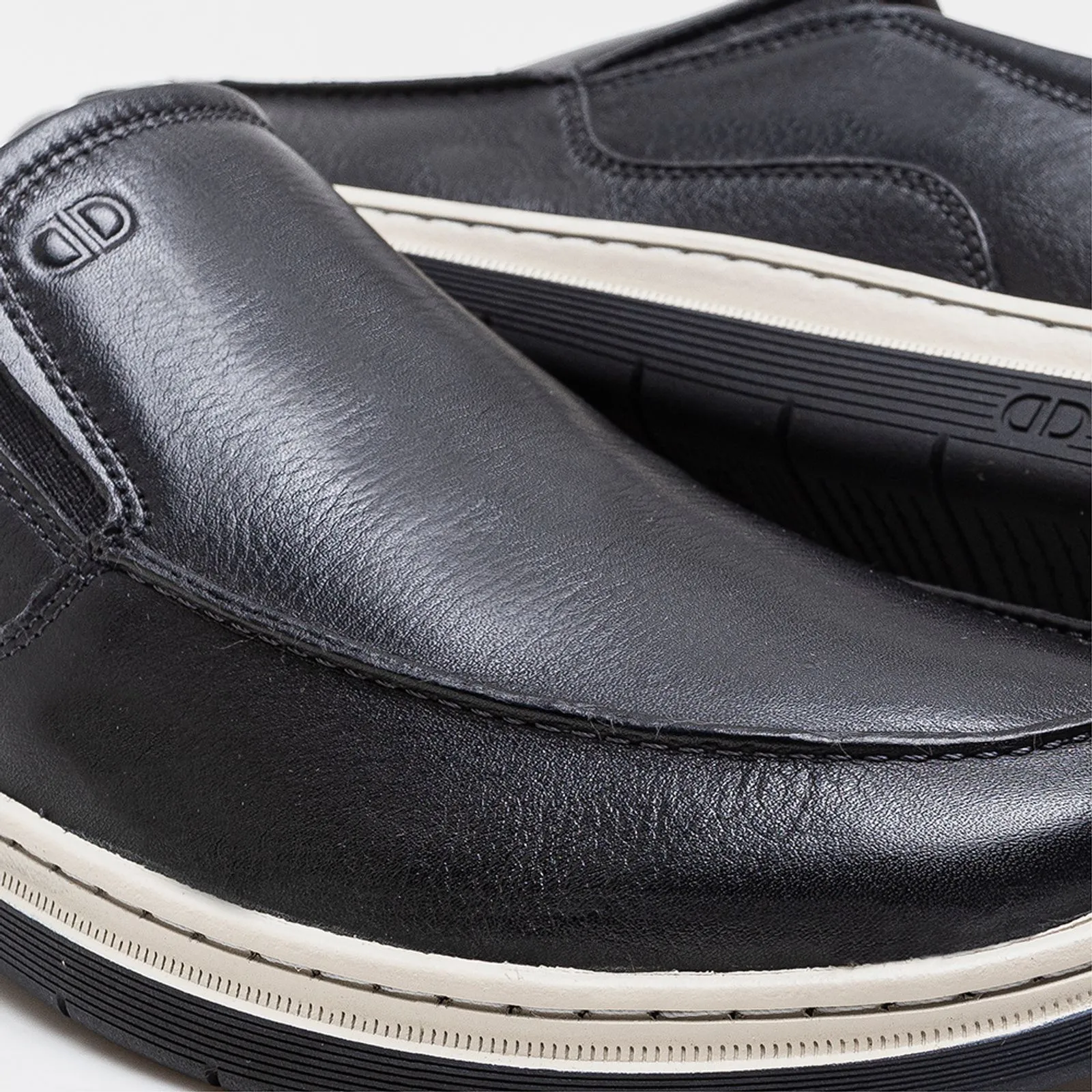 245201-NEGRO-3