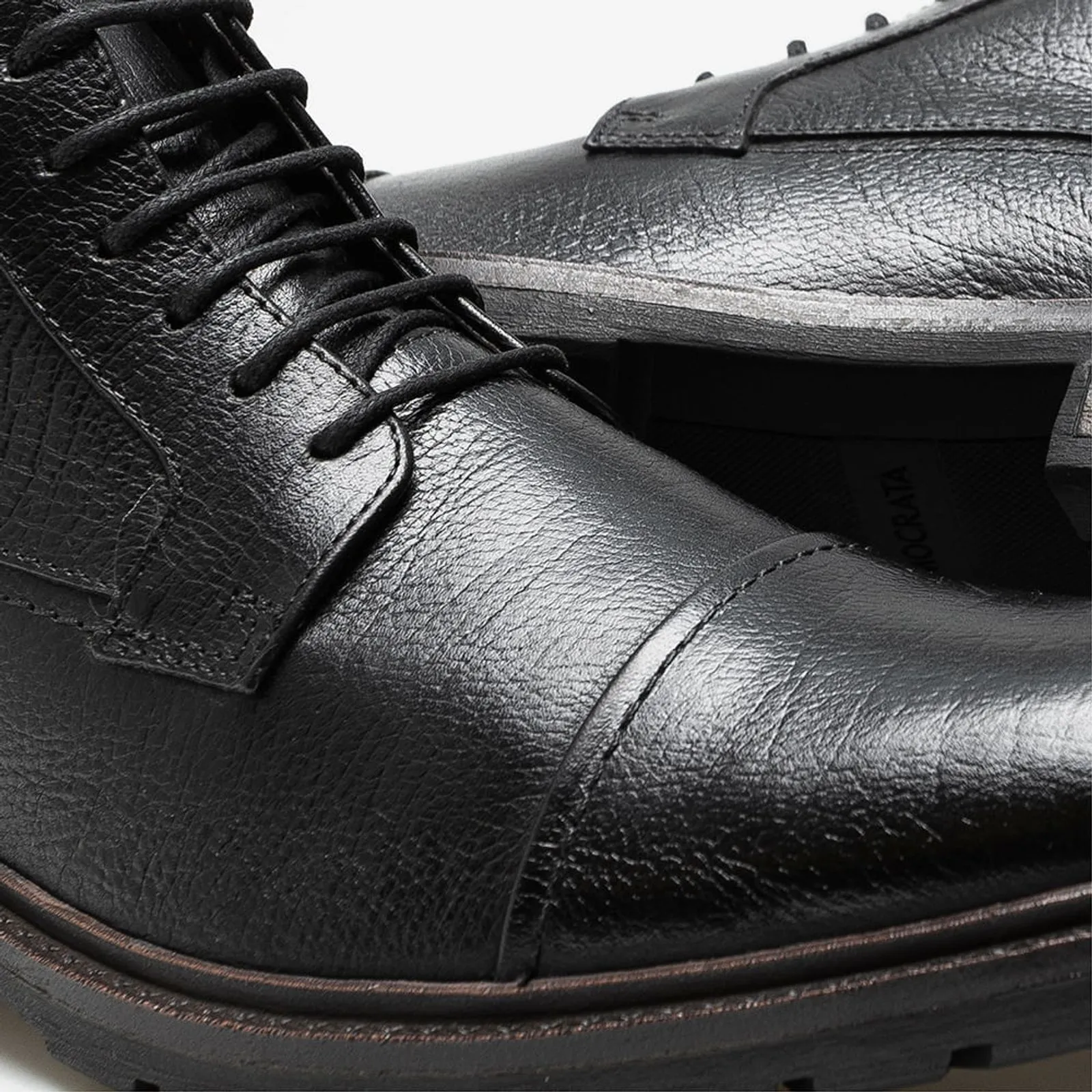 301102-NEGRO-3
