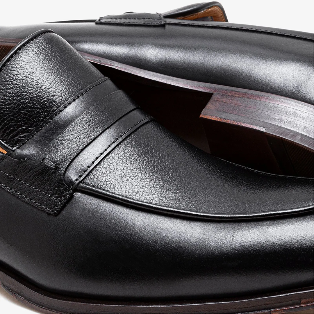 495203-NEGRO-3