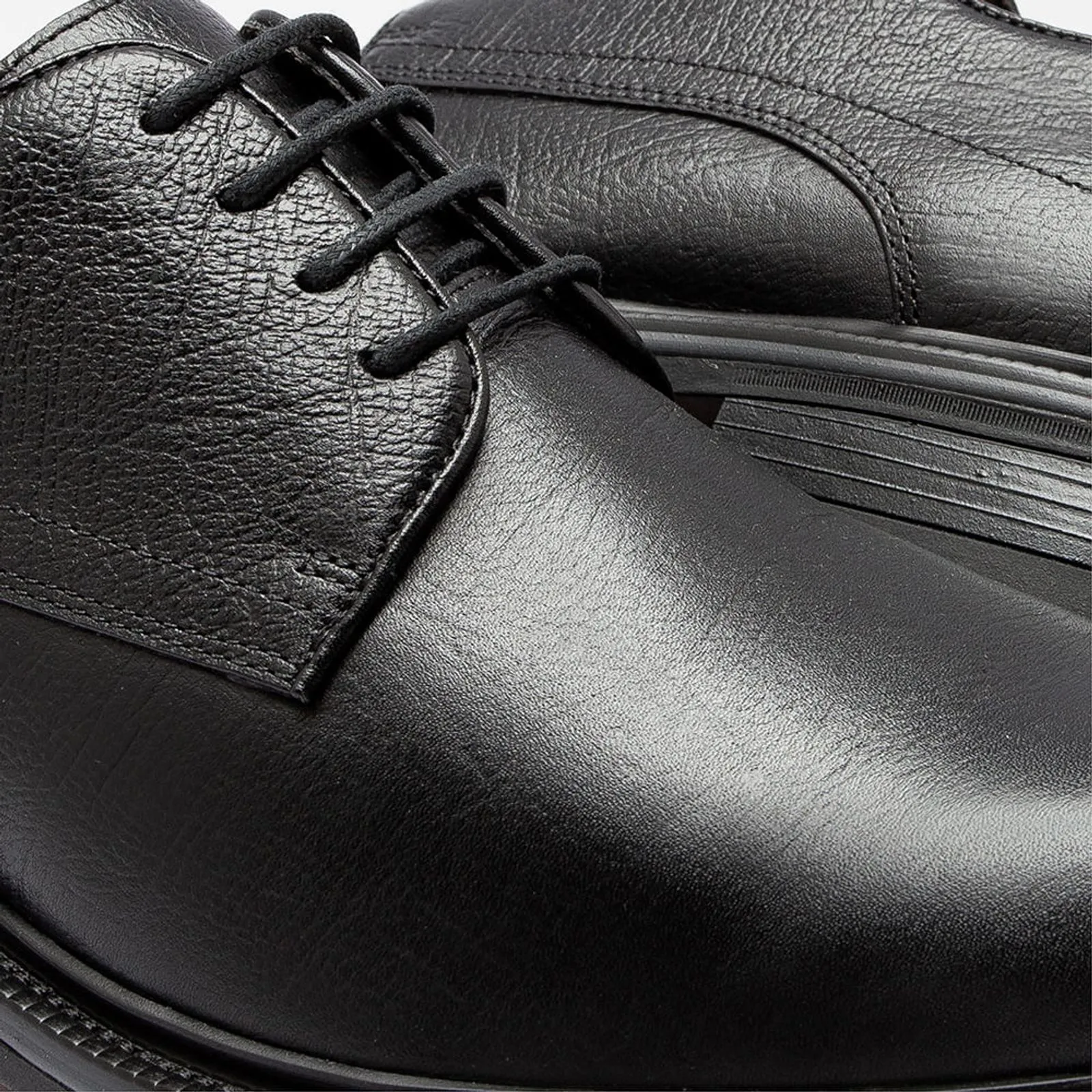 597101-NEGRO-3