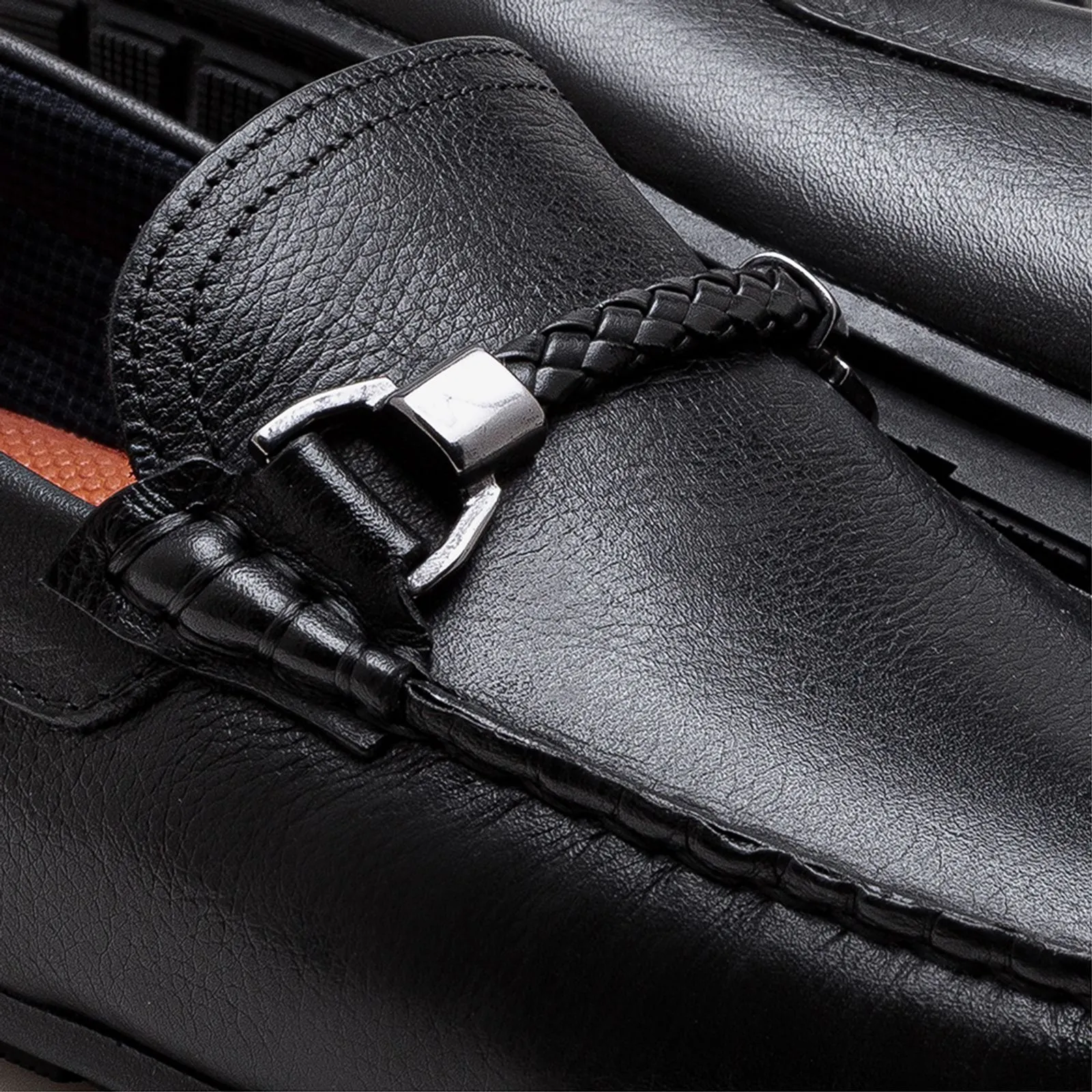 651102-NEGRO-3