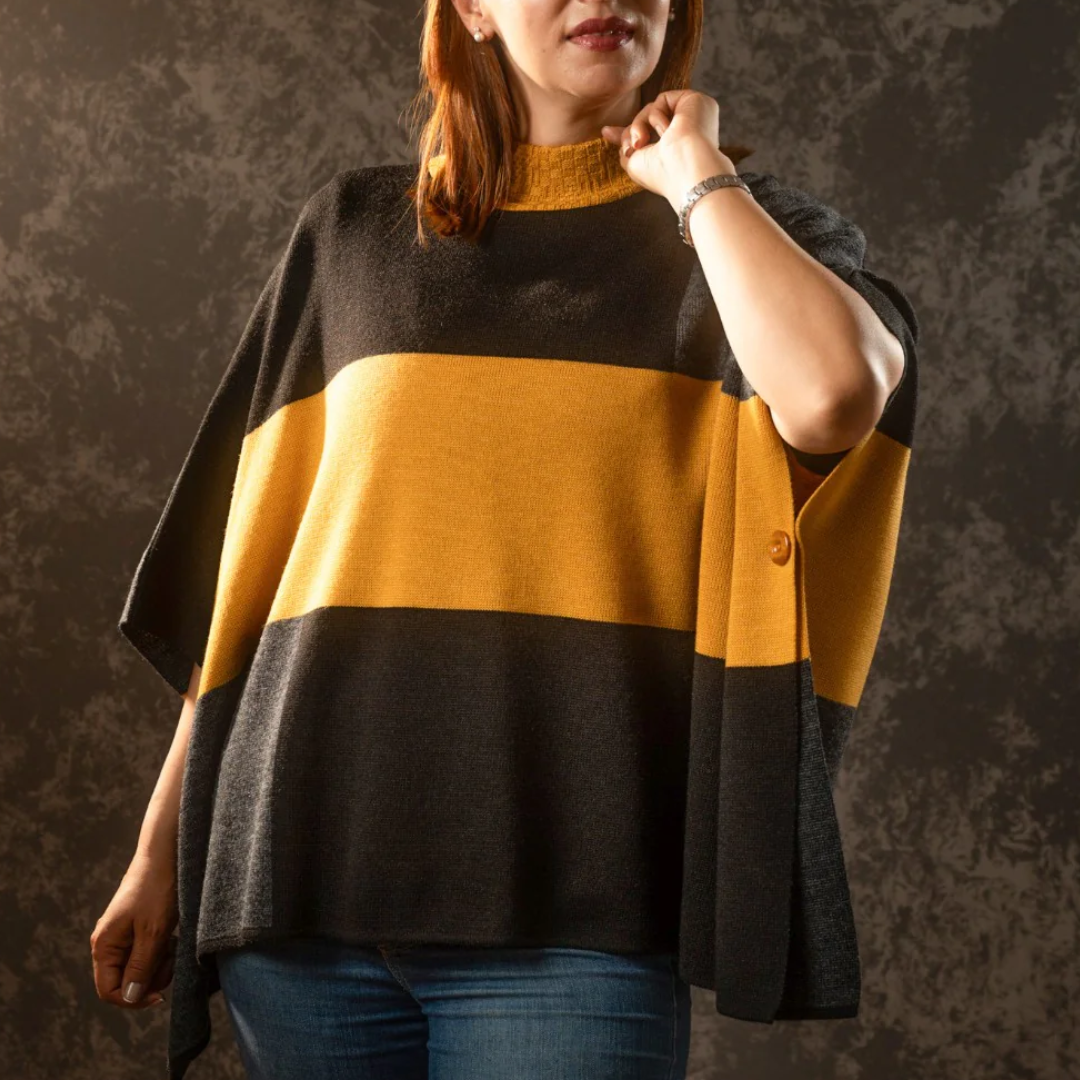 PONCHO-OMEGA-GRIS-NEGRO-1