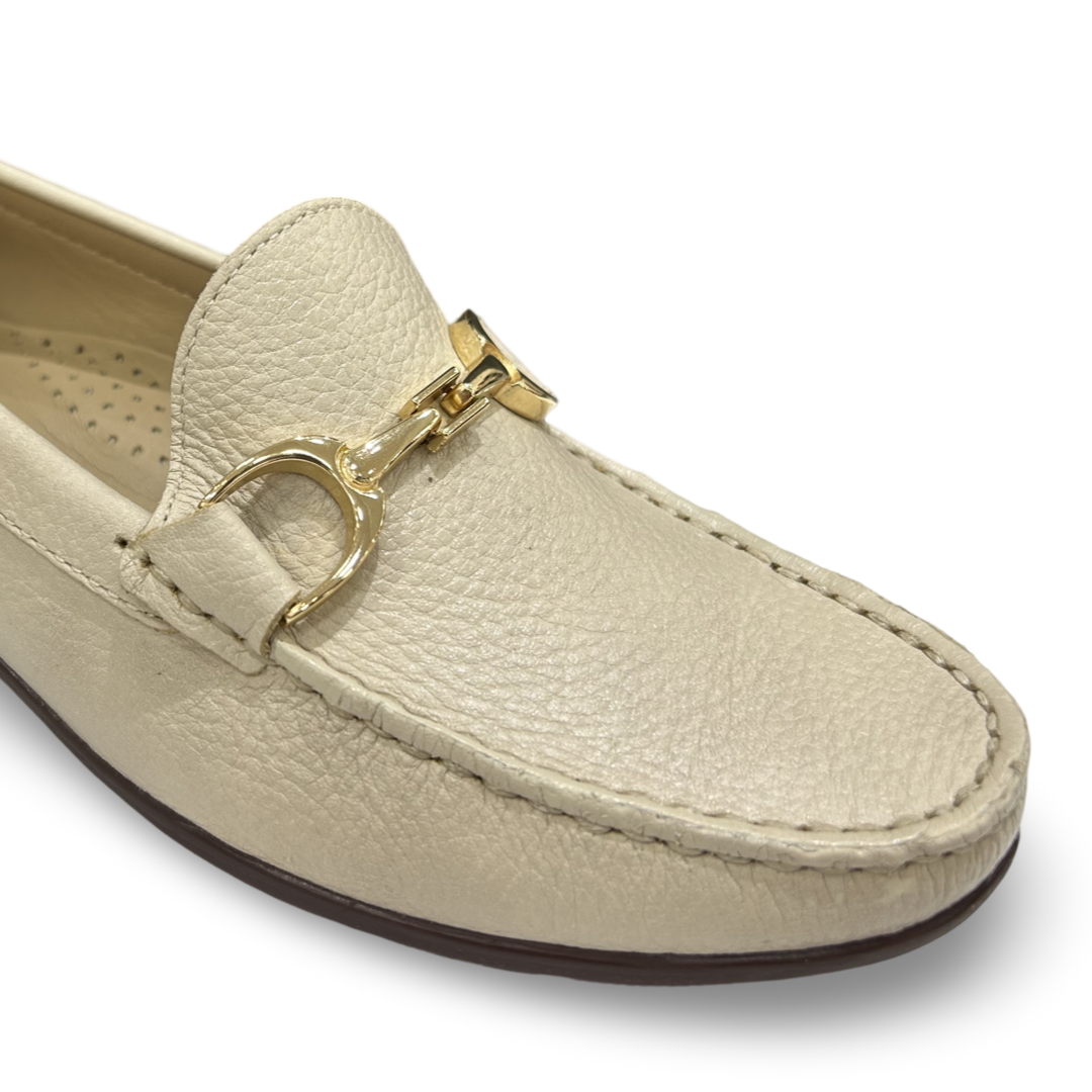 WT64527-CREMA-3