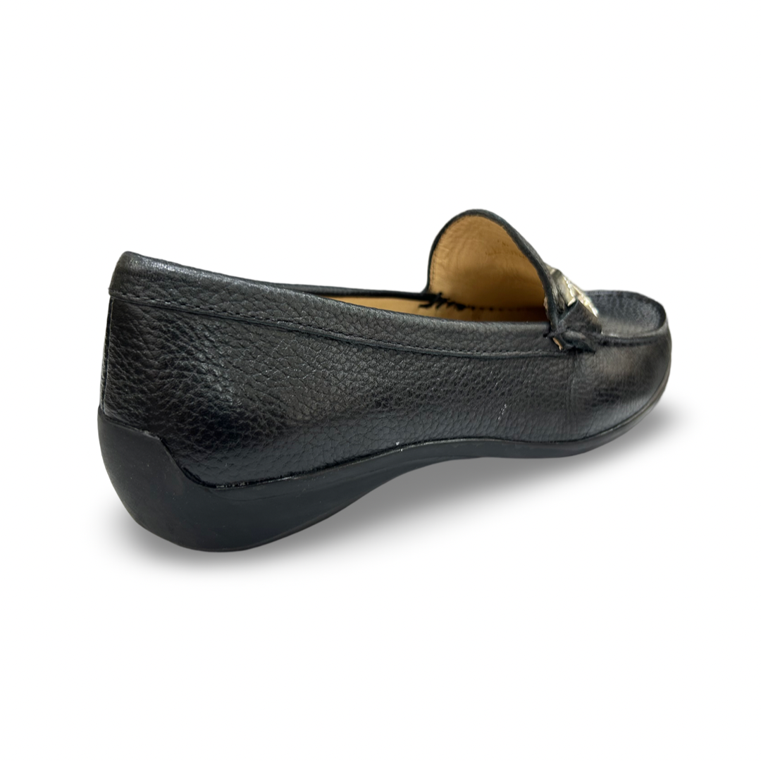 WT64527-NEGRO-2