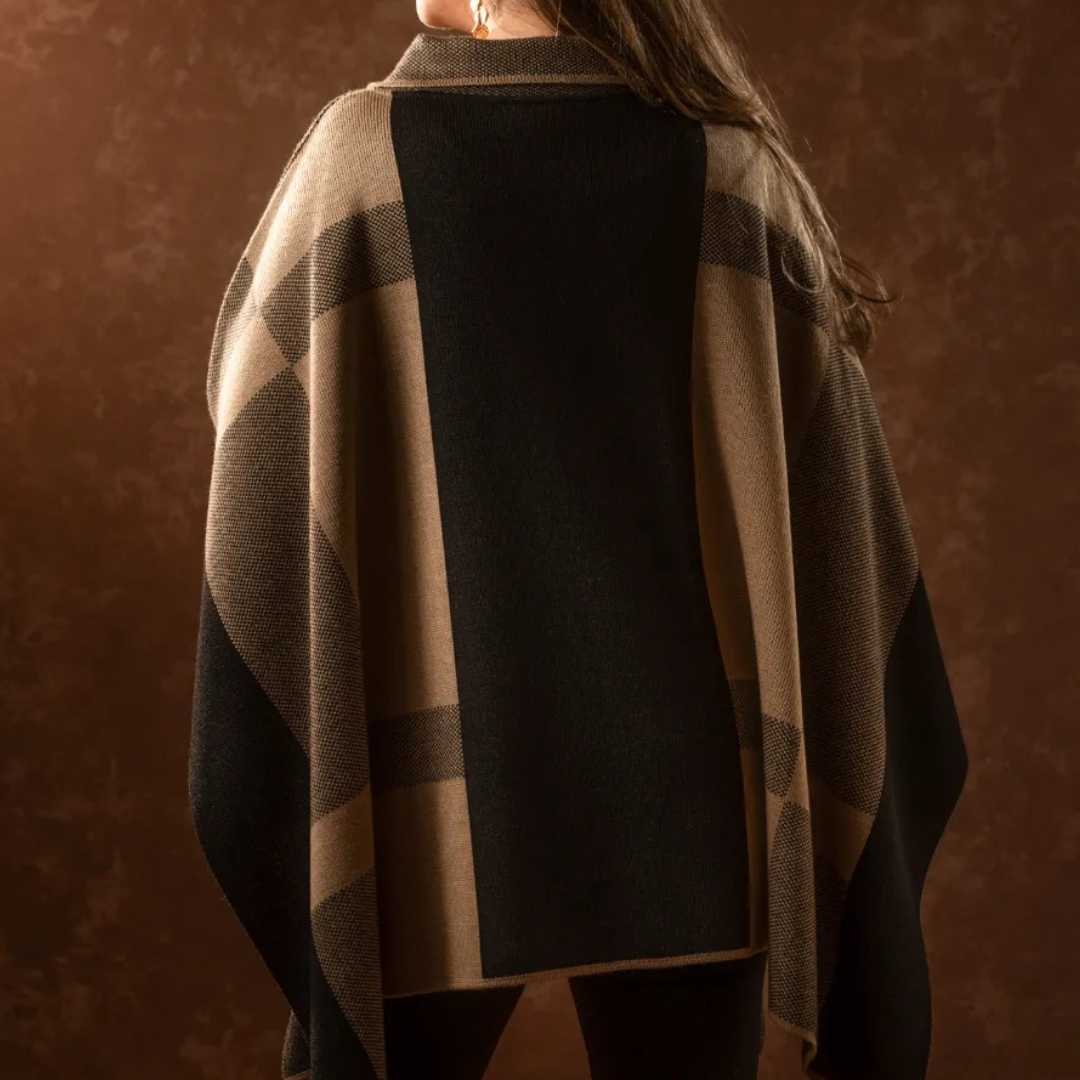 PONCHO CDC IBIZA NEGRO CAMEL 2