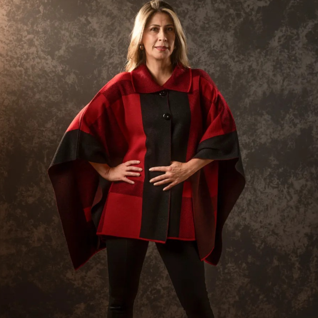 PONCHO CDC IBIZA NEGRO ROJO 2