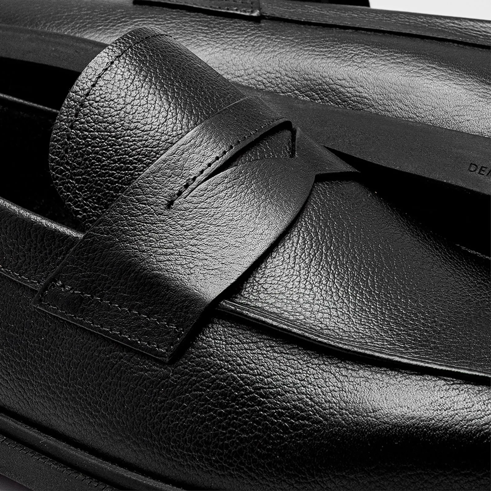 701201 PRETO 3