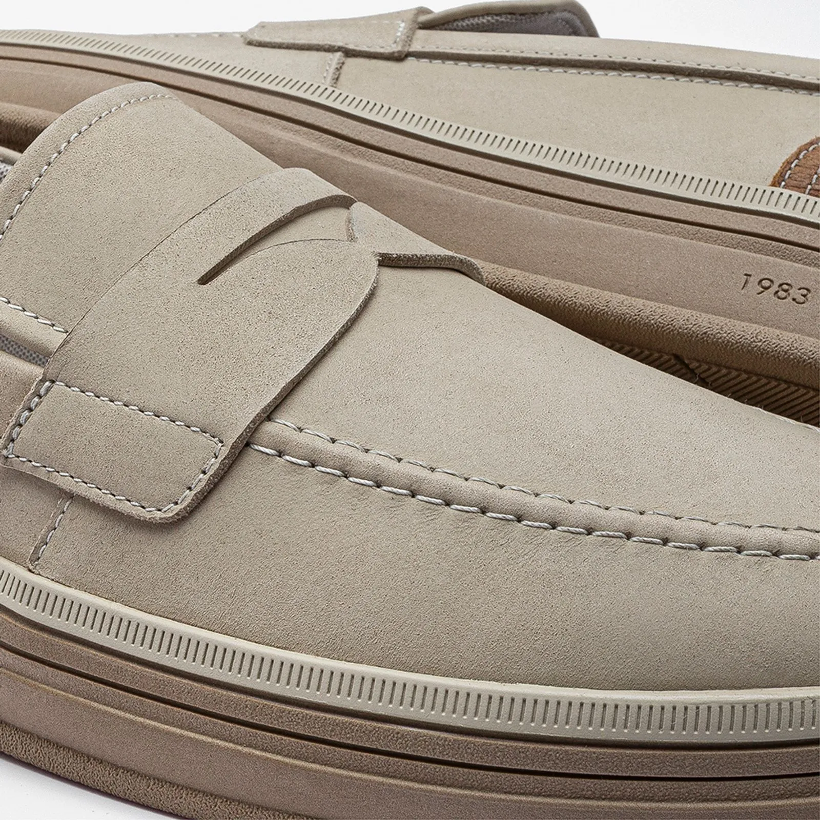703202 CREME,CONHAQUE 3